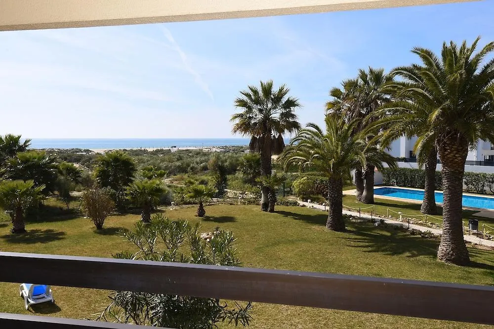 Praia Da Lota Resort - Beachfront Hotel Manta Rota 3*,  Portugal