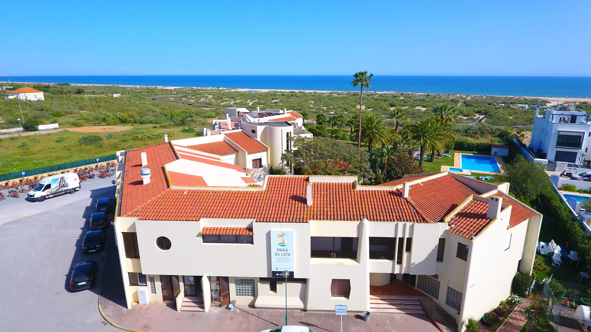 Praia Da Lota Resort - Beachfront Hotel Manta Rota 3*,