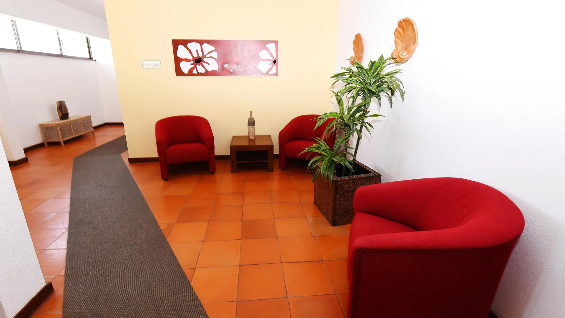 Praia Da Lota Resort - Beachfront Hotel مانتا روتا