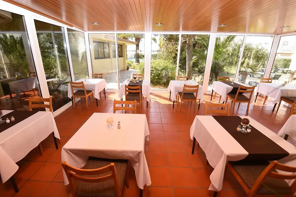 Praia Da Lota Resort - Beachfront Hotel مانتا روتا 3*,  البرتغال