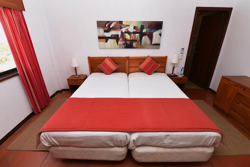 Praia Da Lota Resort - Beachfront Hotel مانتا روتا البرتغال