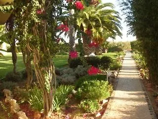 ***  Praia Da Lota Resort - Beachfront Hotel مانتا روتا البرتغال